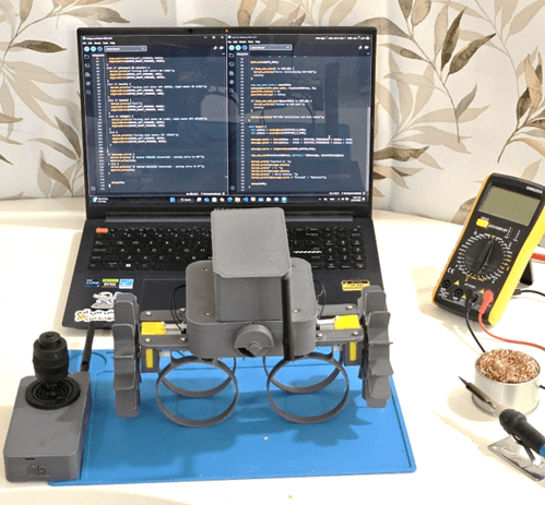 Innovative Smart Fish Farm Boat for Sustainable Aquaculture